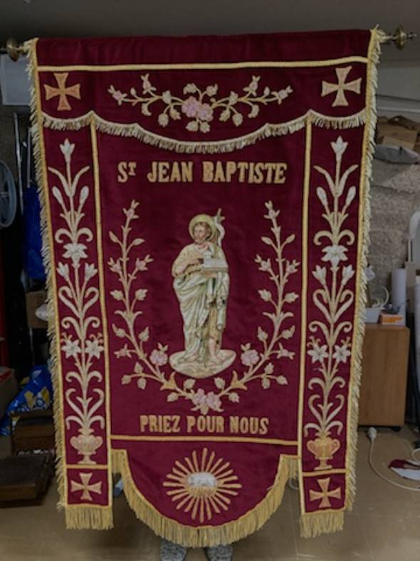 Bannière de Pont-Brocard St Jean Baptiste après restauration