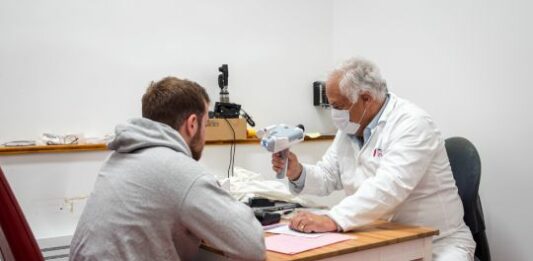 Le Centre Saint Jean de Malte à Bayonne renforce ses soins avec l’aide de la Fondation Consultation Optique Bayonne