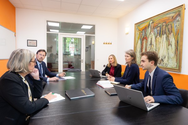 Equipe de la Fondation de l'Ordre de Malte en r&eacute;union